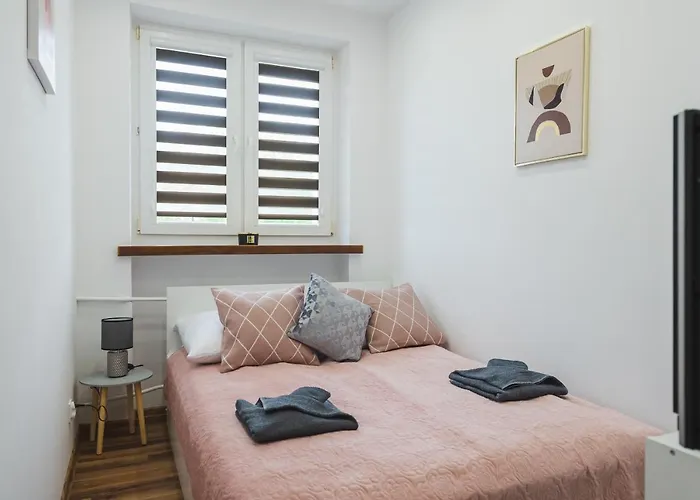 Przytulne Zacisze Parking Free アパート